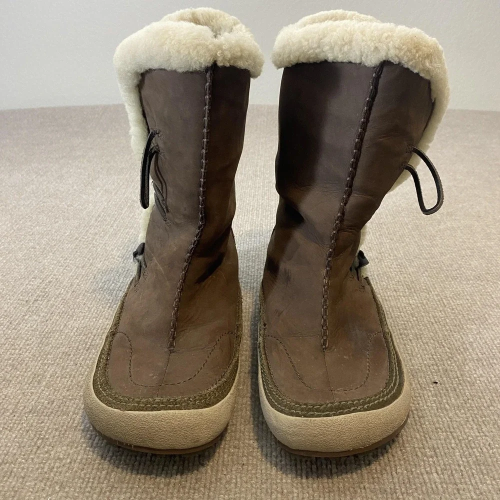 Merrell Snow Boots Womens Size 10 Brown Nubuck Faux Fur Mid Calf J20052